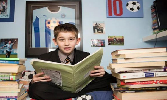 فيديو وصور اطفال خارقين بينهم طفل سعودي  وعمر الروماني صديق عمرو دياب صورة رقم 4