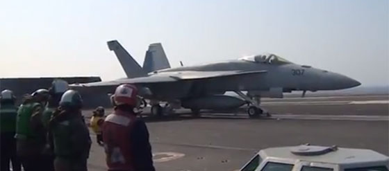 اكبر آلة حربية ترسل عينيها تجاه كوريا.. وتستعرض قوة الترسانة الامريكية صورة رقم 1