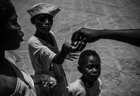 افريقيا : لقطات تقشعر لها الابدان من مدارس لتحفيظ القرآن الكريم صورة رقم 6