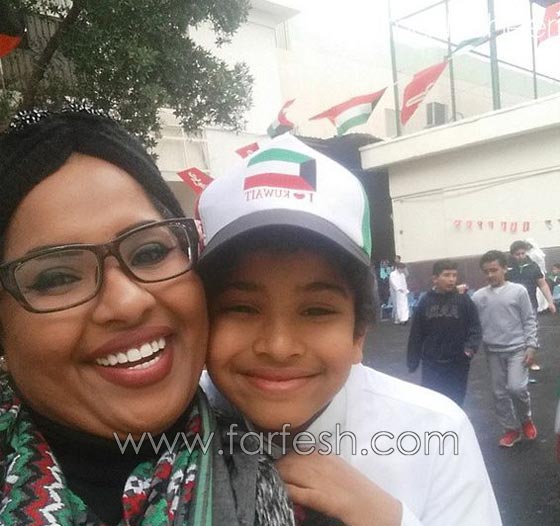 بمناسبة عيد الام: اجمل صور الفنانات العربيات مع أبنائهن وبناتهن صورة رقم 11