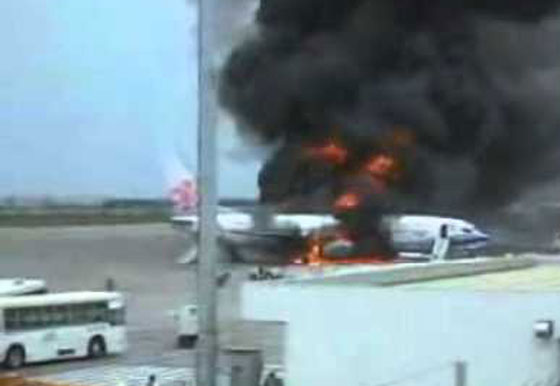 حادثة فلاي دبي تعيد الى الاذهان تاريخا فظيعا لهذا الطراز من بوينغ صورة رقم 6