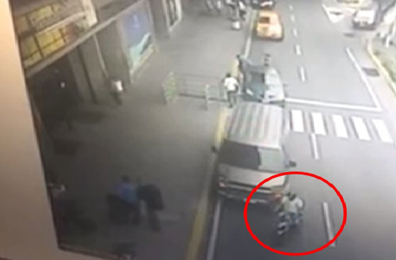 قاتل البترولي المصري في مطار فنزويلا برصاصة في الراس يسلم نفسه صورة رقم 4