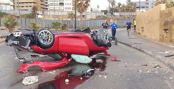 هكذا تحطمت سيارة البورش في لبنان بسبب السرعة الجنونية! شاهد صورة رقم 2 هكذا تحطمت سيارة البورش في لبنان بسبب السرعة الجنونية! شاهد صورة رقم 2