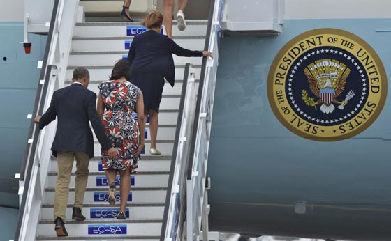 ميشال اوباما تغازل الشعب الكوبي بفستان يضم الوان علمه صورة رقم 8