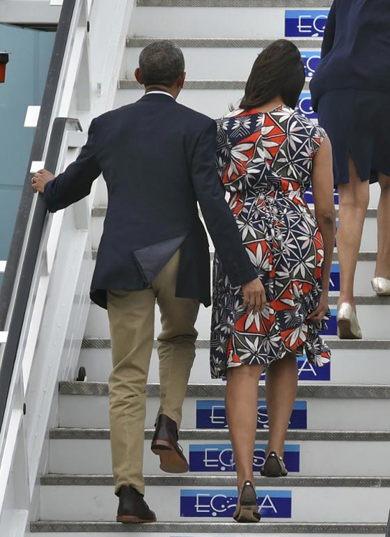 ميشال اوباما تغازل الشعب الكوبي بفستان يضم الوان علمه صورة رقم 9