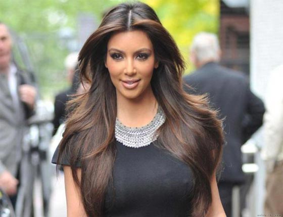 بلا حرج او خجل.. نجمات يجرين عمليات تجميل امام الكاميرات وآخرهن دومينيك حوراني صورة رقم 1