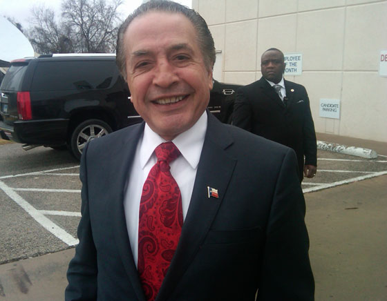 ملياردير فلسطيني يدعم دونالد ترامب ويدعو المسلمين للتصويت له صورة رقم 8