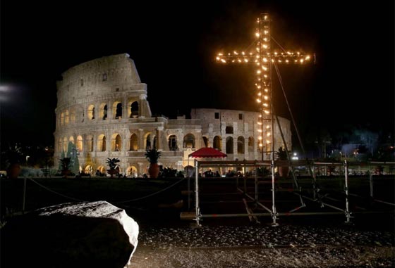  صور حول العالم: كيف يحتفل المسيحيون بعيد الفصح؟  صورة رقم 13