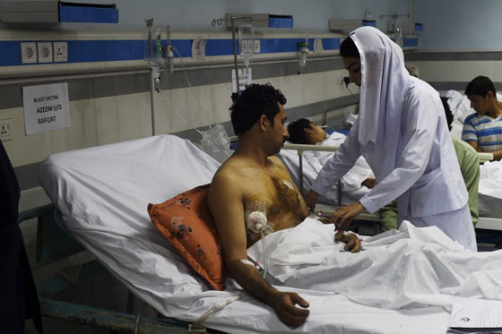  فصح تعيس بباكستان.. 70 قتيلا بينهم اطفال في تفجير خلال احتفال بالفصح صورة رقم 8