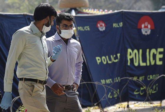  فصح تعيس بباكستان.. 70 قتيلا بينهم اطفال في تفجير خلال احتفال بالفصح صورة رقم 9