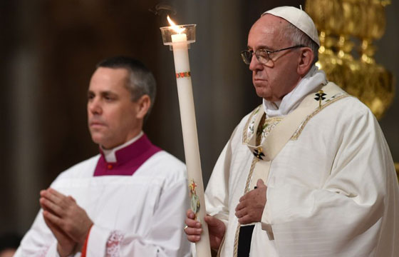 في رسالة القيامة.. بابا الفاتيكان يواجه الارهاب بالمحبة والامل صورة رقم 11