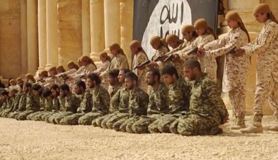 الطفلة السورية تدمر تعود الى امها بعد سنة من اختطاب الدواعش لها صورة رقم 1 الطفلة السورية تدمر تعود الى امها بعد سنة من اختطاب الدواعش لها صورة رقم 1