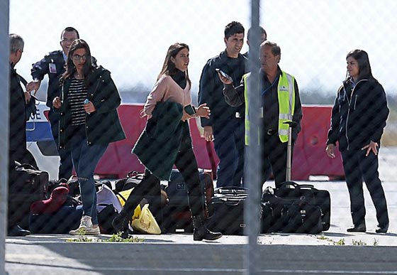 خاطف الطائرة هو مدرس تاريخ مصري اراد لقاء طليقته في قبرص صورة رقم 5