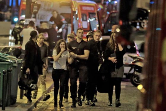 اللاجئون يعيدون المانيا الى العصور الوسطى.. عربات قطار للنساء فقط بسبب التحرش صورة رقم 7