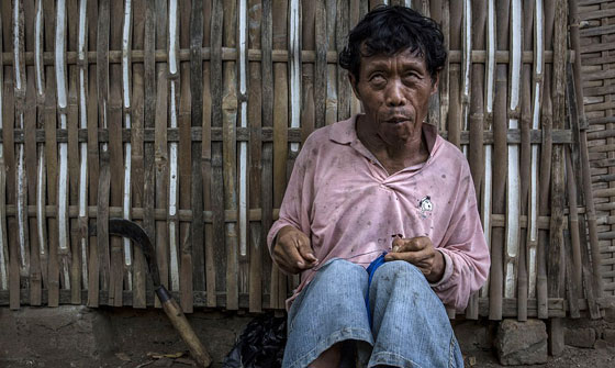 جولة فظيعة في اقبية ذوي الاحتياجات الاندونيسيين المريعة صورة رقم 16