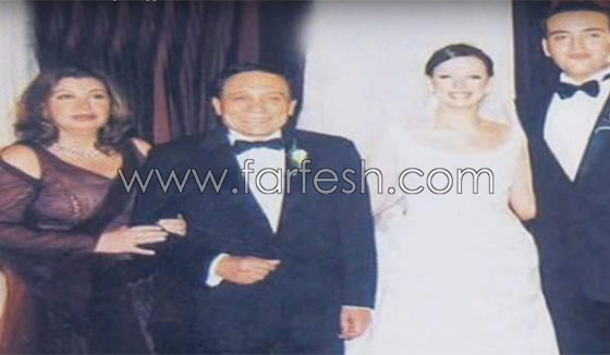 صور نادرة للزعيم: عادل امام الاب، الزوج، الجد وأبو العروسة! صورة رقم 9