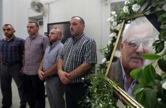  نجل مدير آثار تدمر يبحث عن جثة والده الذي اعدمه داعش بقطع الرأس  صورة رقم 7