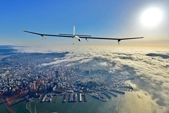 الطائرة الشمسية تستأنف رحلتها بعد اسبوعين بدون قطرة وقود! صورة رقم 1