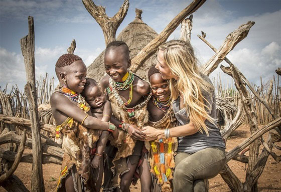 قبيلة إثيوبية تشتهر بفنون الجسد الأكثر تطرفا في العالم.. شاهد الصور صورة رقم 1