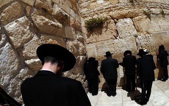 حقيقة مفاجئة.. المرأة اكثر تدينا في جميع انحاء العالم!!! صورة رقم 7