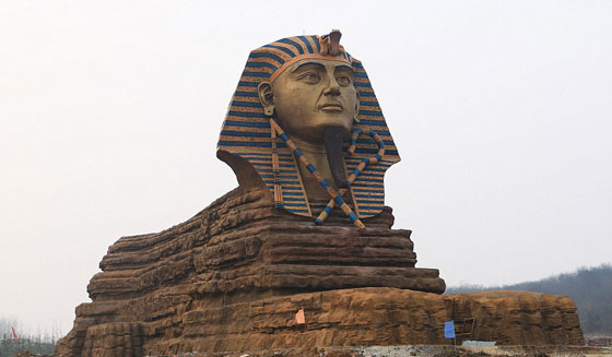  مصر تشتكي.. والصين تهدم تمثال ابو الهول صورة رقم 3