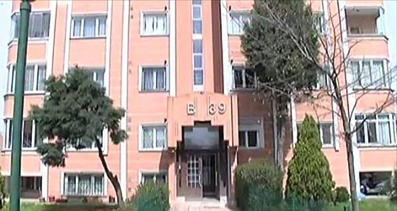 حسناء تركية قفزت من بناية الى حتفها حين حاول شخصان اغتصابها صورة رقم 6