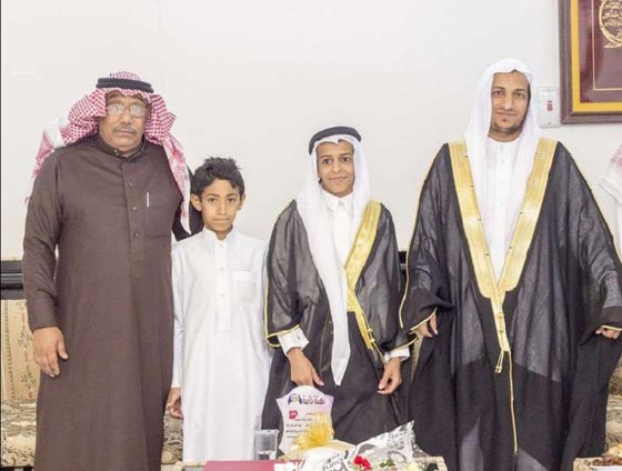 صور وفيديو: اصغر عريس في السعودية طالب عمره 16 عاما صورة رقم 4