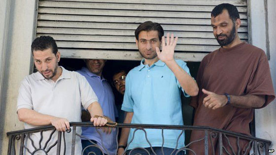 افقر رئيس في العالم نادم لاستقباله عرب من غونتانامو صورة رقم 8