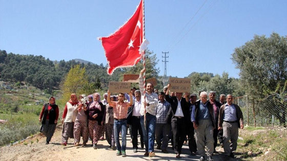 قرية تركية تعزف عن الزواج.. لم تشهد اية حالة زفاف منذ 9 سنوات صورة رقم 2