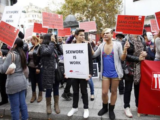 البرلمان الفرنسي يحارب الفجور على طريقته الخاصة صورة رقم 1