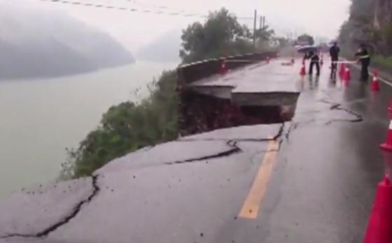  فيديو.. اشخاص كتب لهم عمر جديد بعد ان شارفوا على الموت المحقق صورة رقم 6