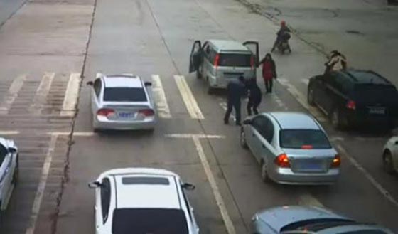  فيديو.. اشخاص كتب لهم عمر جديد بعد ان شارفوا على الموت المحقق صورة رقم 1