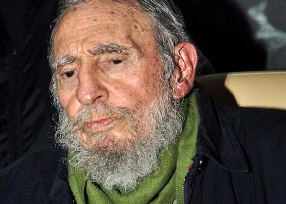 فيدل كاسترو في ظهور نادر يتحدث لطلاب عن بطلة ثورية صورة رقم 1