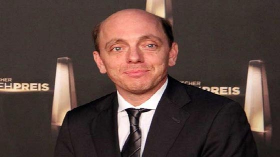 كوميدي شهير يبدد مخاوف الالمان من اللاجئين ويحظى بملايين المشاهدات صورة رقم 1