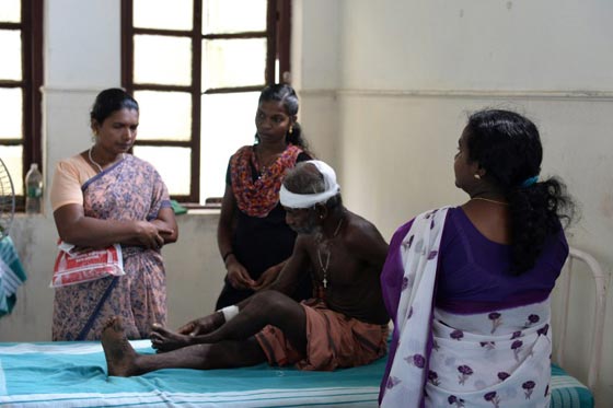 فيديو يظهر لحظة انفجار العاب نارية بمعبد بوذي يوقع عشرات القتلى صورة رقم 9