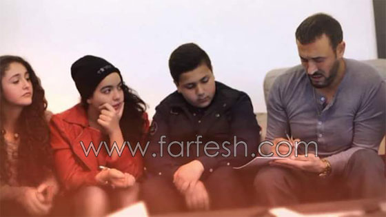 فيديو كاظم الساهر في اغنية (مالي خلق) مع أطفال ذا فويس كيدز  صورة رقم 7