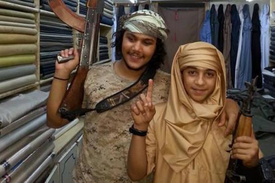 اوروبا والشرطة الدولية في حالة تأهب.. شبل الخلافة قادم للانتقام صورة رقم 4 اوروبا والشرطة الدولية في حالة تأهب.. شبل الخلافة قادم للانتقام صورة رقم 4