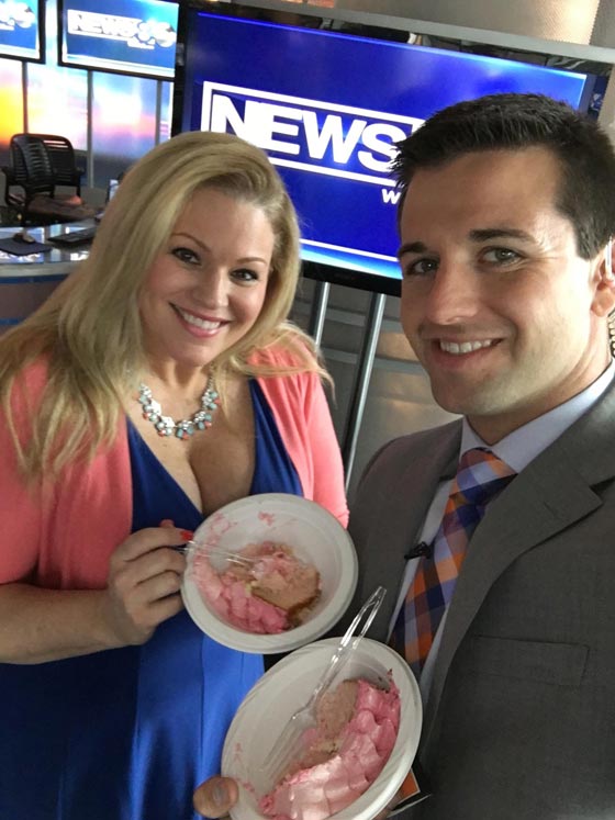 مأساة.. قتل والدته النجمة التلفزيونية الشهيرة وشقيقه الاصغر ثم انتحر صورة رقم 8 مأساة.. قتل والدته النجمة التلفزيونية الشهيرة وشقيقه الاصغر ثم انتحر صورة رقم 8