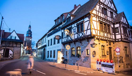 دونالد ترامب اخطبوط مثير للجدل واذرعه تمتد حول العالم.. صور صورة رقم 4 دونالد ترامب اخطبوط مثير للجدل واذرعه تمتد حول العالم.. صور صورة رقم 4