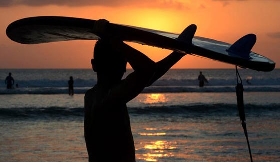 دونالد ترامب اخطبوط مثير للجدل واذرعه تمتد حول العالم.. صور صورة رقم 8 دونالد ترامب اخطبوط مثير للجدل واذرعه تمتد حول العالم.. صور صورة رقم 8