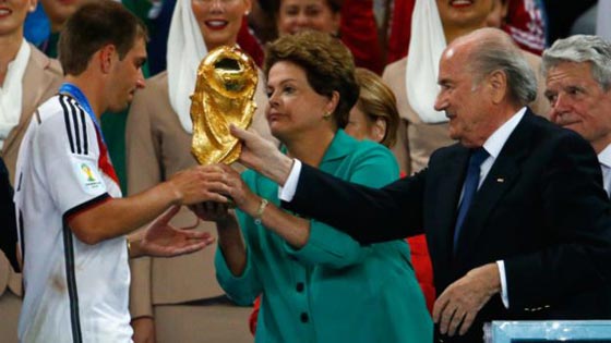 الرئيسة البرازيلية روسيف من السجن الى سدة الحكم.. قصة مستفزة صورة رقم 10 الرئيسة البرازيلية روسيف من السجن الى سدة الحكم.. قصة مستفزة صورة رقم 10