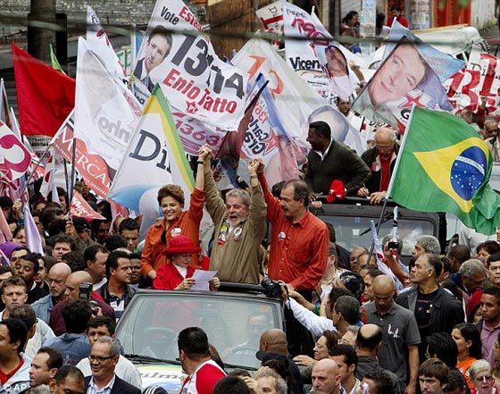 الرئيسة البرازيلية روسيف من السجن الى سدة الحكم.. قصة مستفزة صورة رقم 13 الرئيسة البرازيلية روسيف من السجن الى سدة الحكم.. قصة مستفزة صورة رقم 13