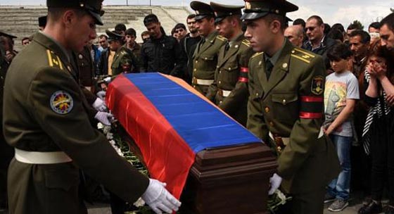 تجدد القتال بين ارمينيا واذربيجان يودي بحياة حوالي المائة ارميني صورة رقم 2