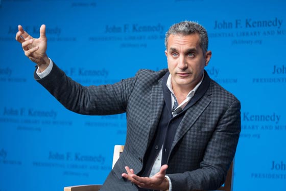 باسم يوسف ساخرا من خطاب السيسي.. بعد بلحة محدش يتكلم صورة رقم 7 باسم يوسف ساخرا من خطاب السيسي.. بعد بلحة محدش يتكلم صورة رقم 7