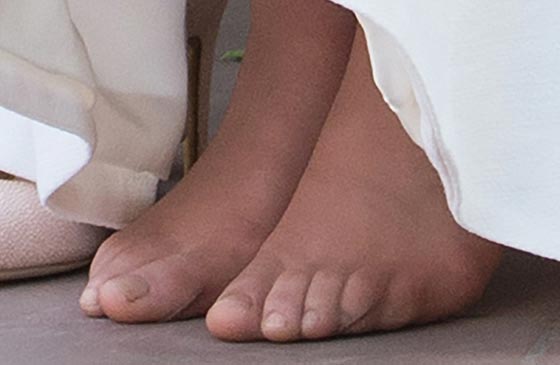 قدما دوقة كامبريدج كيت مدلتون تصدمان الجمهور الهندي.. ما هذا؟ صورة رقم 5 قدما دوقة كامبريدج كيت مدلتون تصدمان الجمهور الهندي.. ما هذا؟ صورة رقم 5