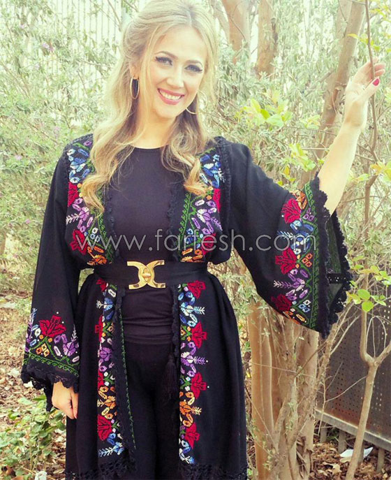  الموسيقار سيمون شاهين والفنانة الفلسطينية دلال ابو امنة في (زفير)  صورة رقم 7