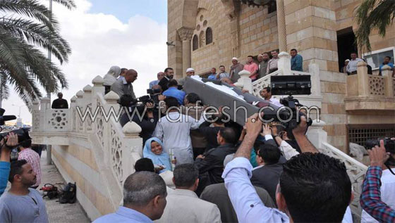  اين الوفاء في الوسط الفني؟ 5 فنانين فقط في جنازة سيد زيان صورة رقم 10