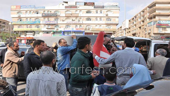  اين الوفاء في الوسط الفني؟ 5 فنانين فقط في جنازة سيد زيان صورة رقم 16