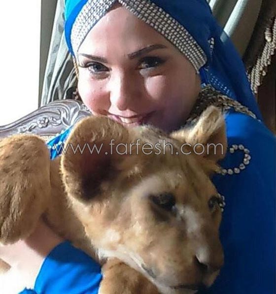 نجمات لجأن الى ترويض الاسود بعد فشلهن بترويض الرجال! صورة رقم 3