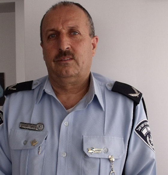 جمال حكروش ضابط شرطة اسرائيلي مسلم يتقلد رتبة ميجر جنرال صورة رقم 2